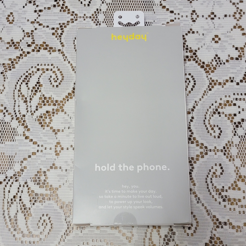 Waterproof Floating Phone Case - Picture 2 of 6